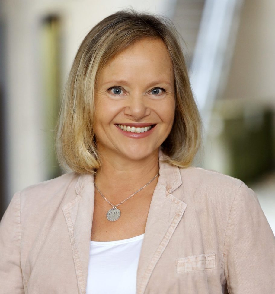 Geschäftsführerin von Ad Verbum! Claudia Mattuschat